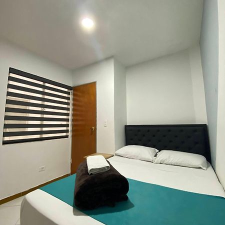Hotel Picasso 70 Меделин Екстериор снимка