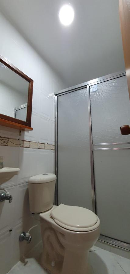 Hotel Picasso 70 Меделин Екстериор снимка